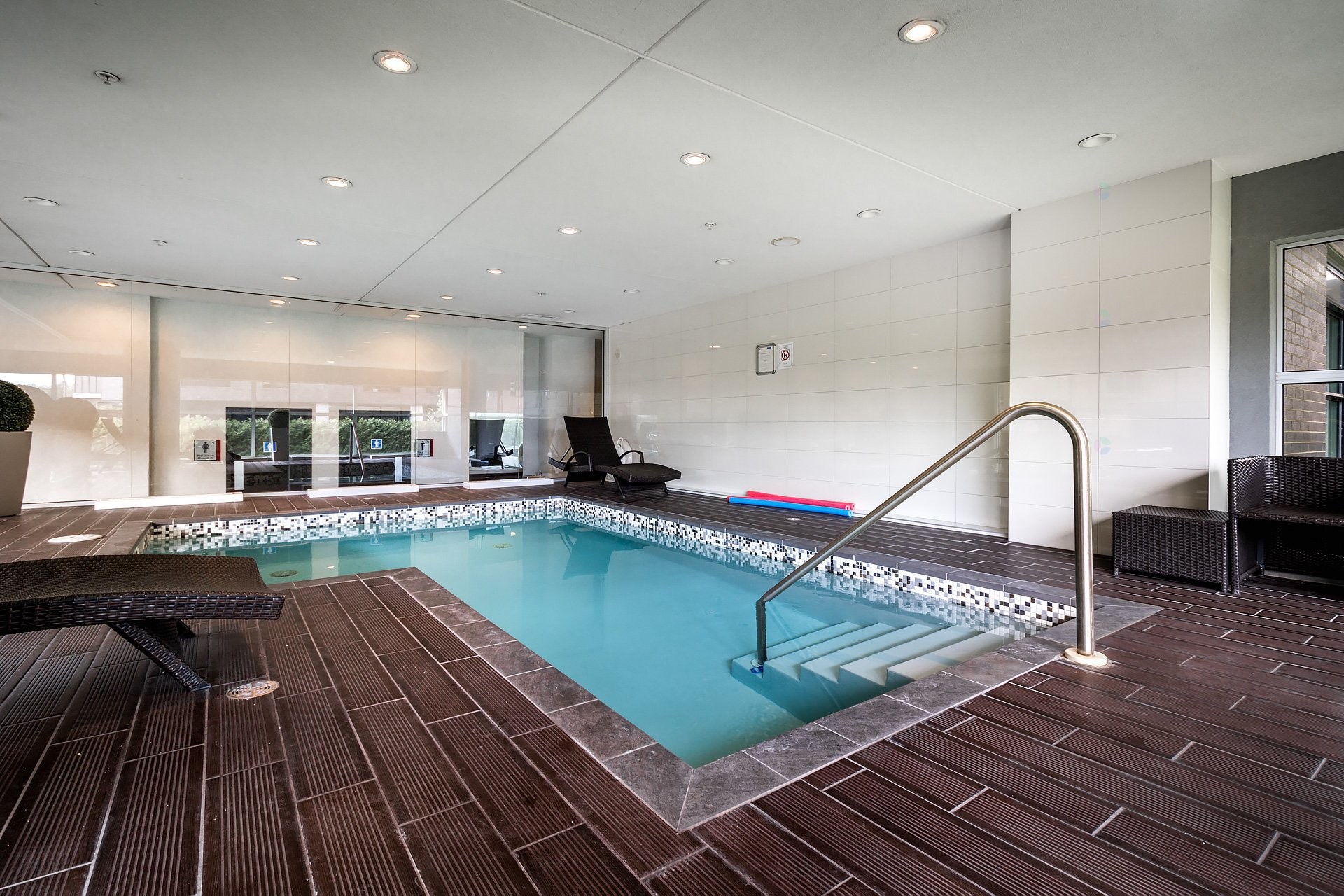 









1800


Boul. Angrignon

, 307,
Montréal (LaSalle),




QC
H8N0B8

