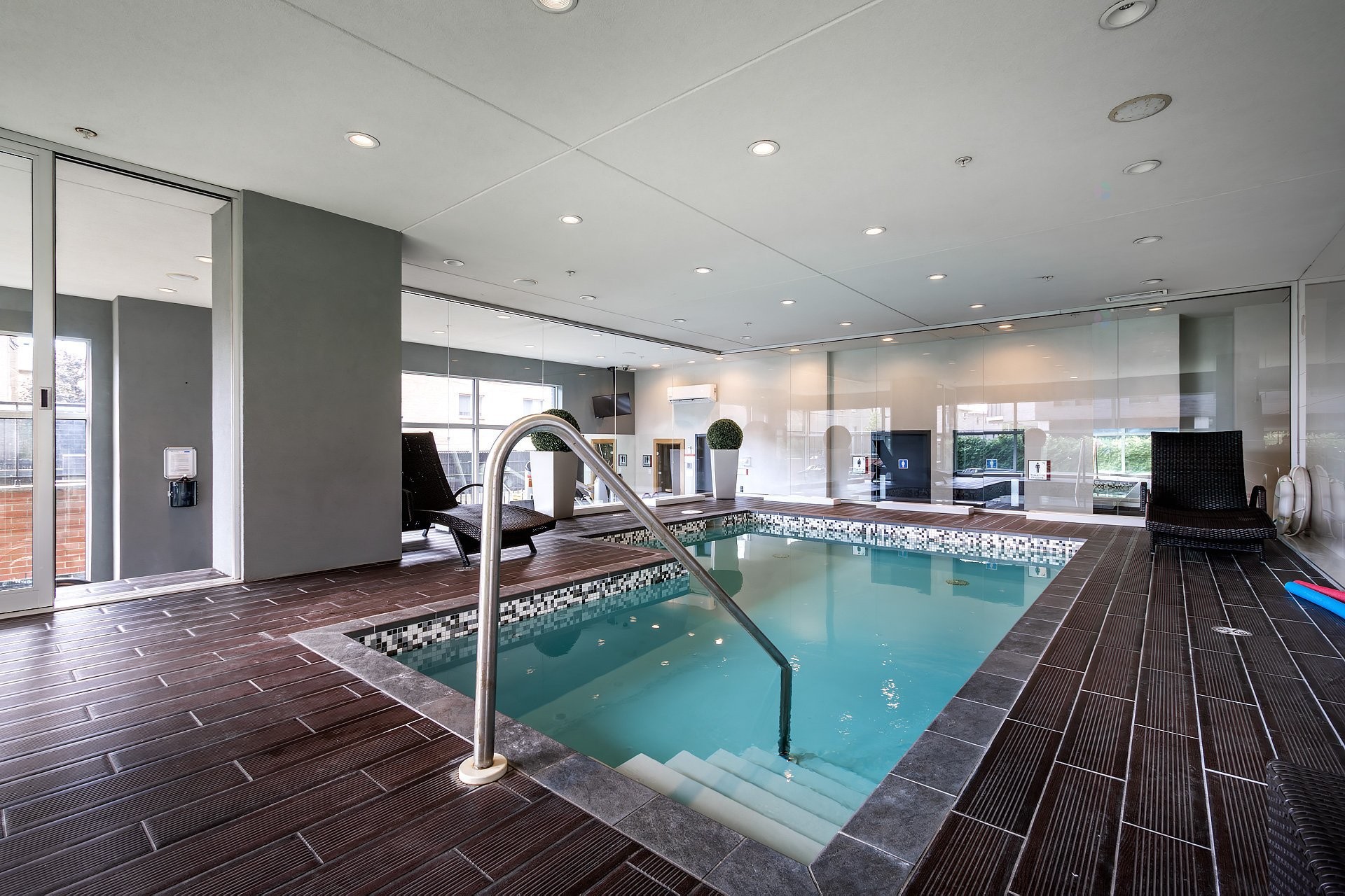 









1800


Boul. Angrignon

, 307,
Montréal (LaSalle),




QC
H8N0B8

