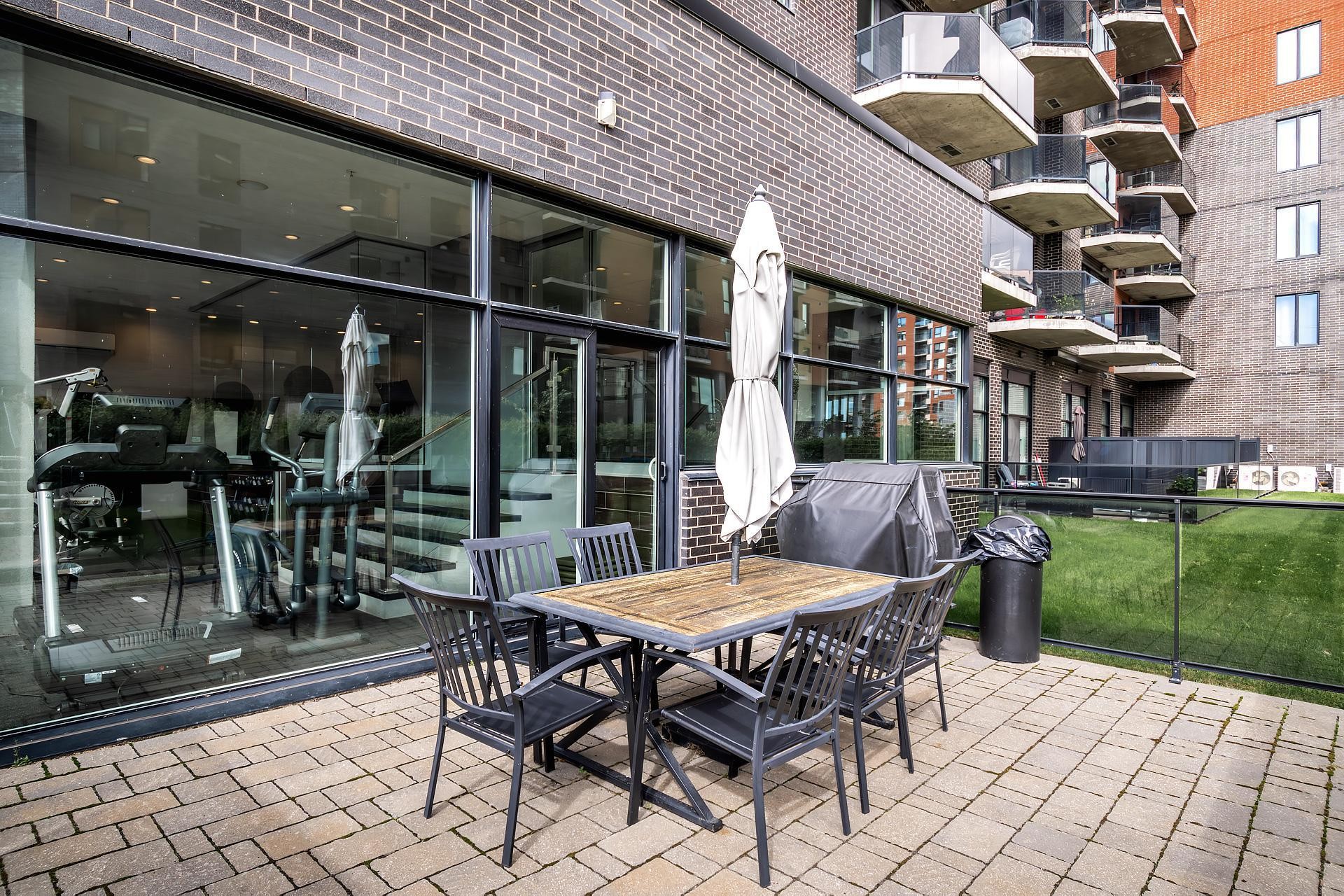 









1800


Boul. Angrignon

, 307,
Montréal (LaSalle),




QC
H8N0B8

