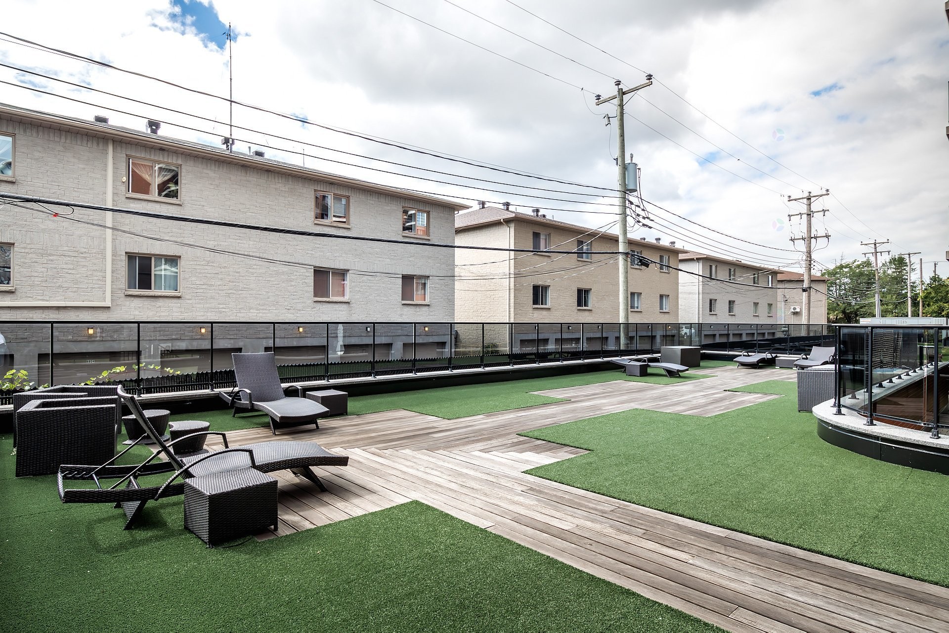 









1800


Boul. Angrignon

, 307,
Montréal (LaSalle),




QC
H8N0B8

