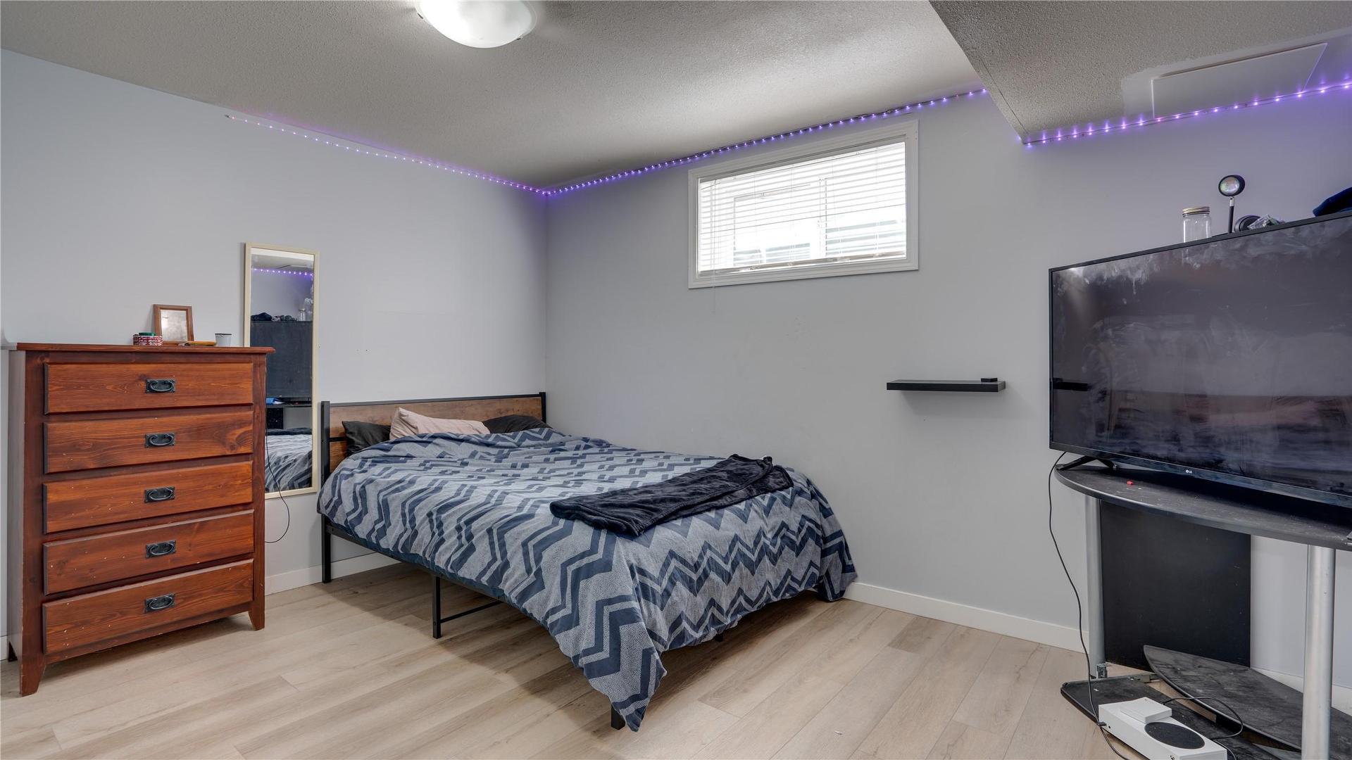 









1041


Middleton

Way, 102,
Vernon,




BC
V1B 2N3

