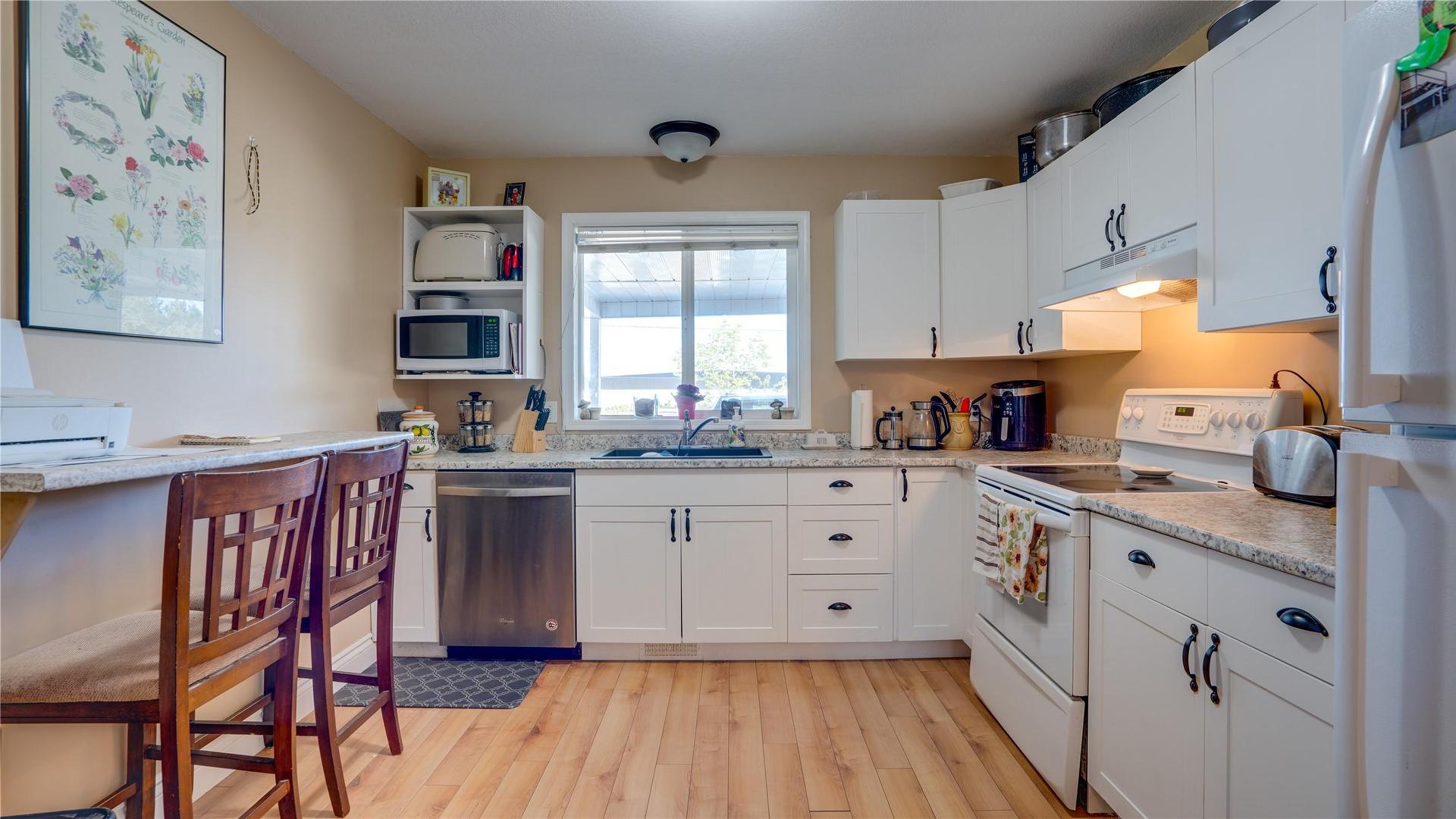 









1041


Middleton

Way, 102,
Vernon,




BC
V1B 2N3

