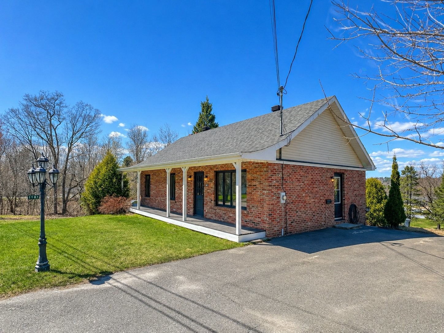 









1181


Rue Adélard

,
Magog,




QC
J1X3S1

