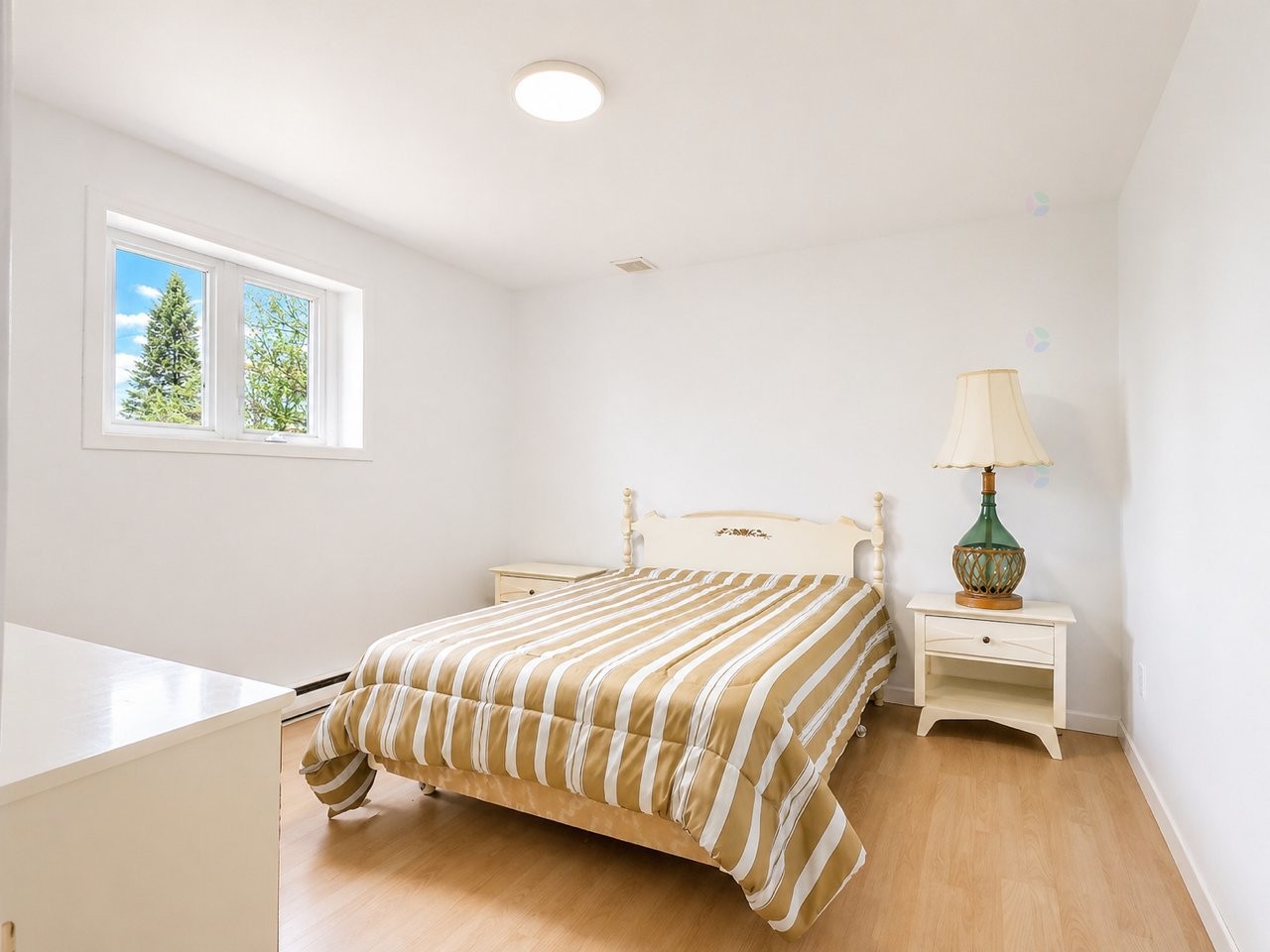 









1181


Rue Adélard

,
Magog,




QC
J1X3S1

