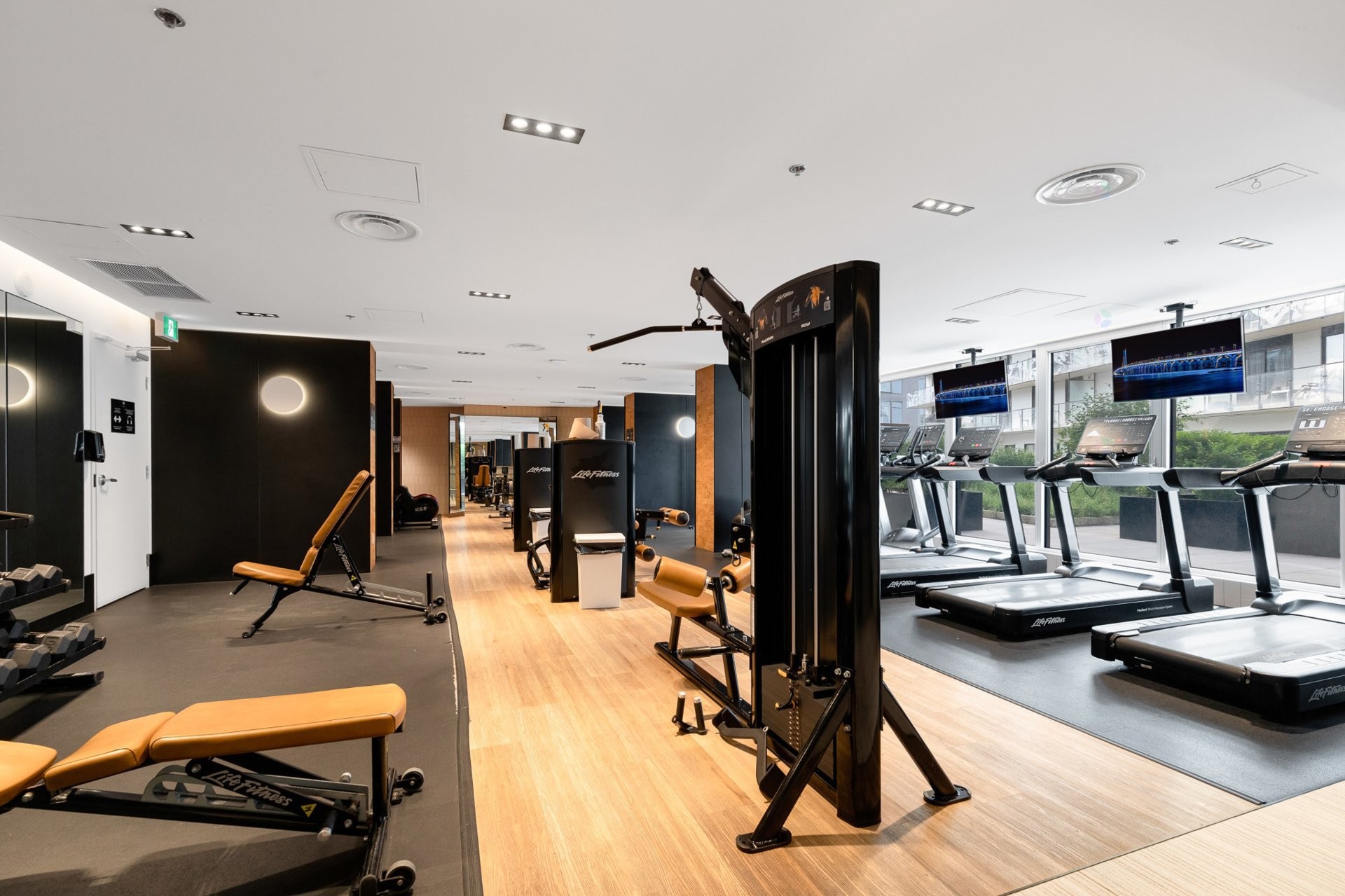 









101


Rue Peel

, 1559,
Montréal (Le Sud-Ouest),




QC
H3C0Y1

