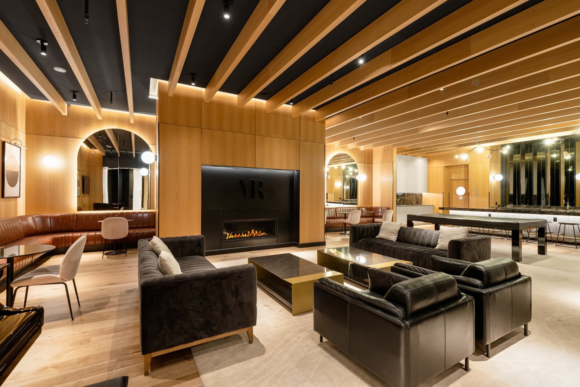 









101


Rue Peel

, 1559,
Montréal (Le Sud-Ouest),




QC
H3C0Y1

