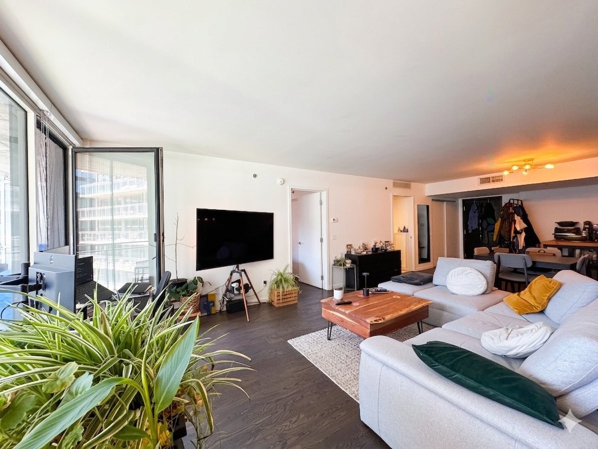 









350


Boul. De Maisonneuve O.

, 1102,
Montréal (Ville-Marie),




QC
H3A0B4

