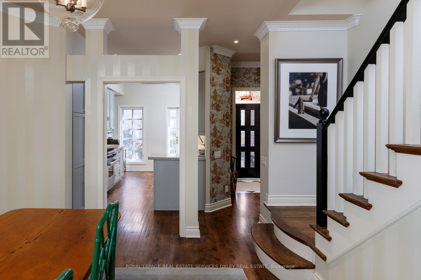 












184 BEDFORD ROAD

,
Toronto,




Ontario
M5R2K9

