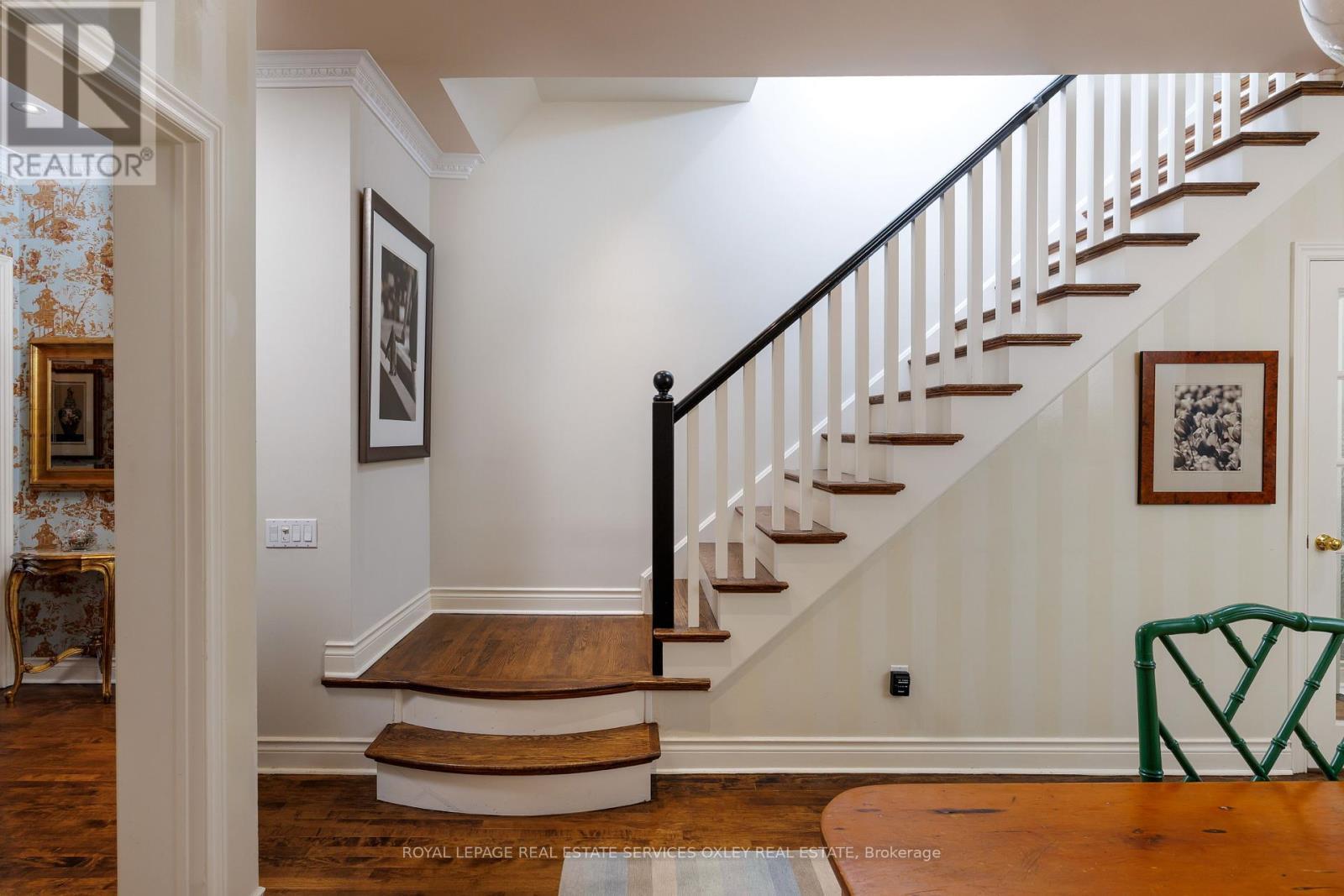 












184 BEDFORD ROAD

,
Toronto,




Ontario
M5R2K9

