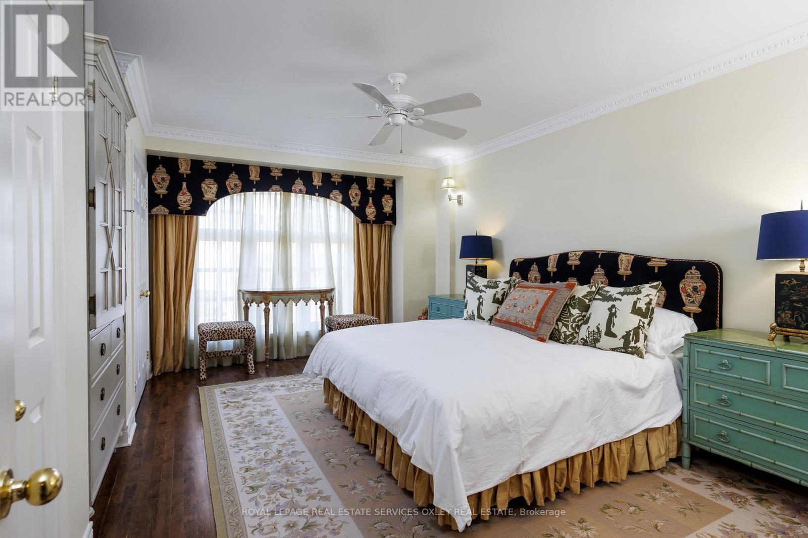 












184 BEDFORD ROAD

,
Toronto,




Ontario
M5R2K9

