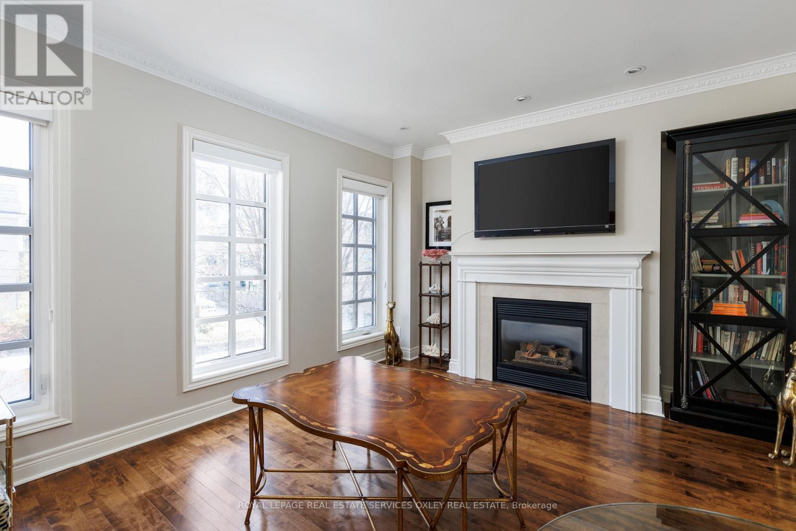 












184 BEDFORD ROAD

,
Toronto,




Ontario
M5R2K9

