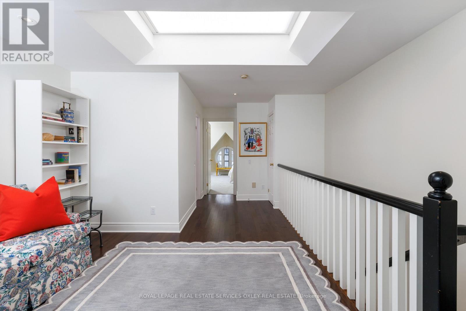 












184 BEDFORD ROAD

,
Toronto,




Ontario
M5R2K9


