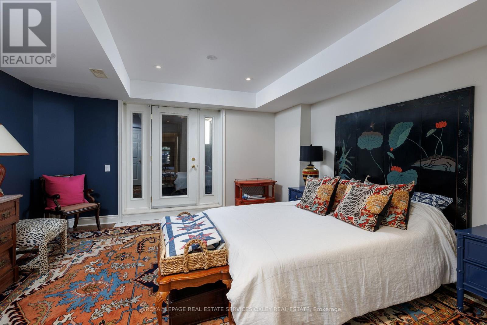 












184 BEDFORD ROAD

,
Toronto,




Ontario
M5R2K9

