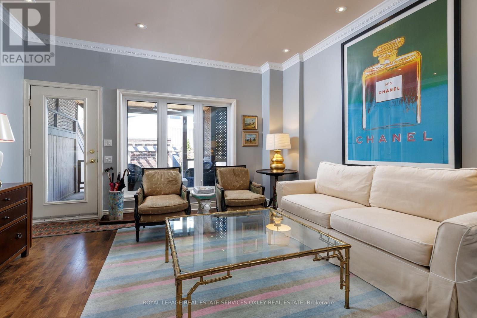












184 BEDFORD ROAD

,
Toronto,




Ontario
M5R2K9

