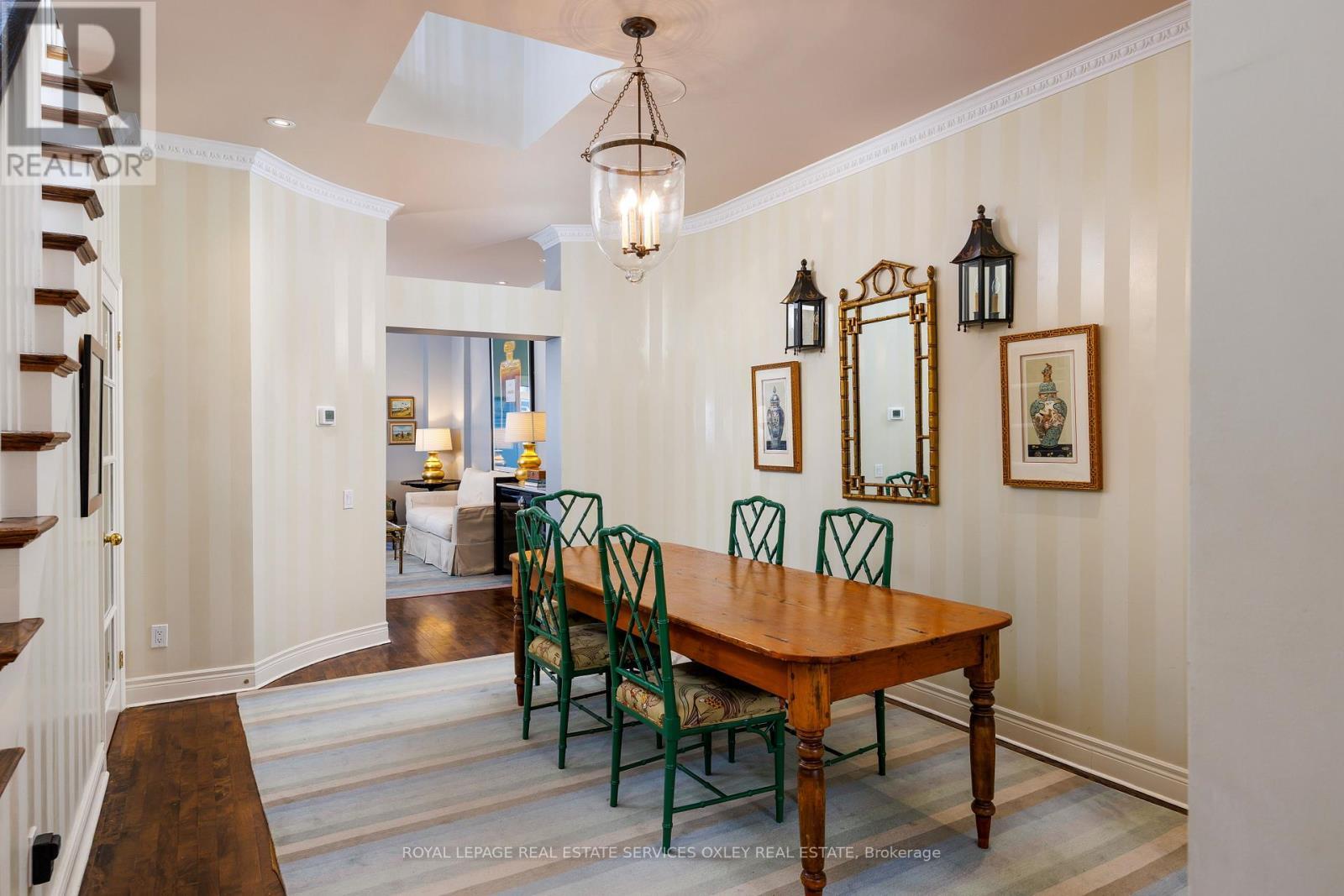 












184 BEDFORD ROAD

,
Toronto,




Ontario
M5R2K9


