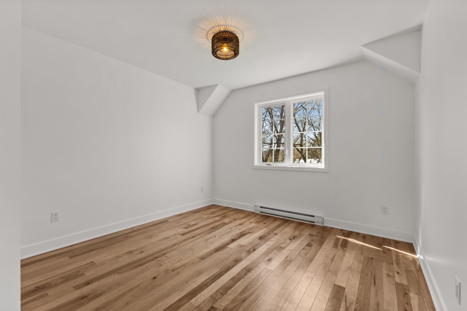 









857


Ch. des Patriotes

,
Otterburn Park,




QC
J3H1Z9

