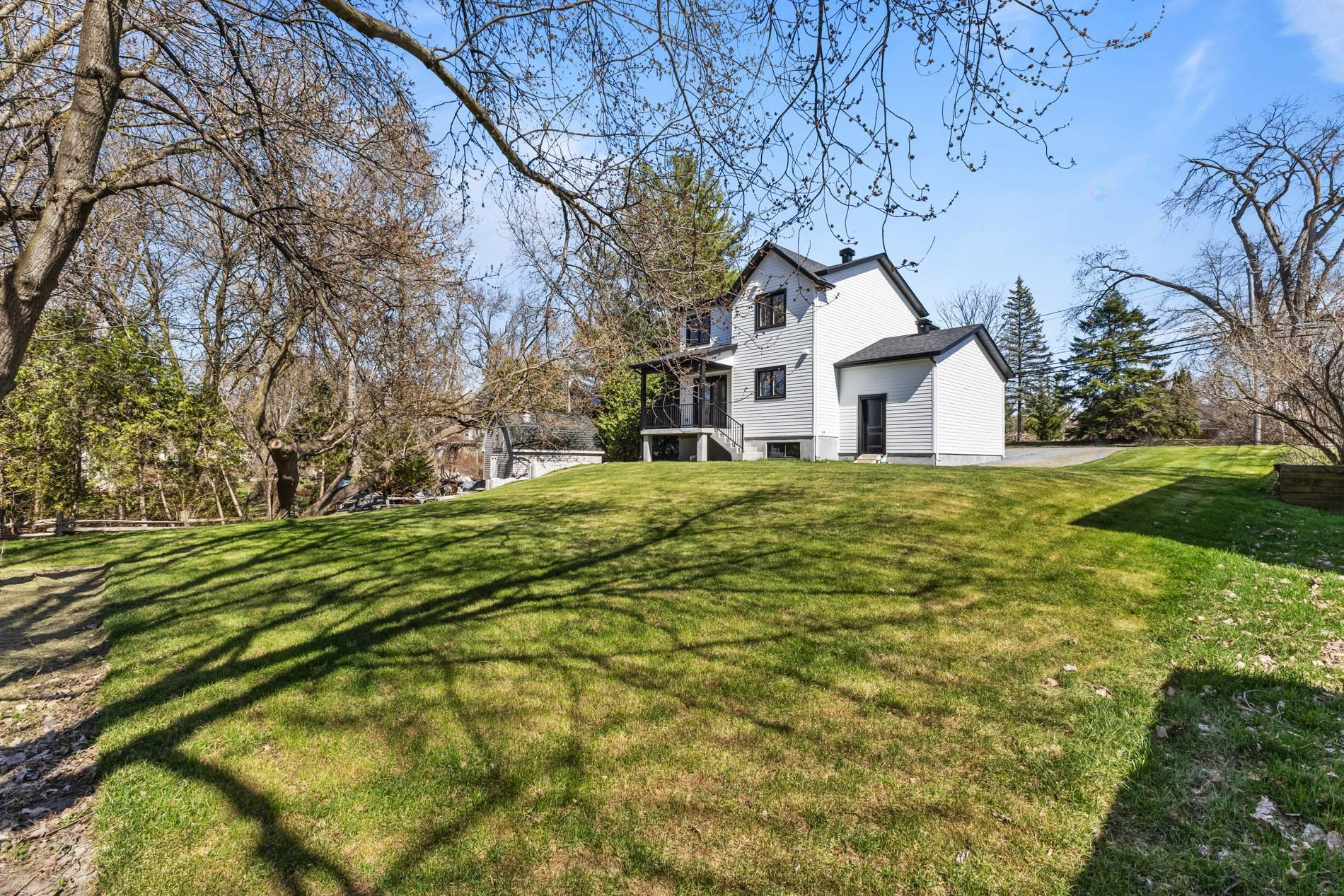 









857


Ch. des Patriotes

,
Otterburn Park,




QC
J3H1Z9

