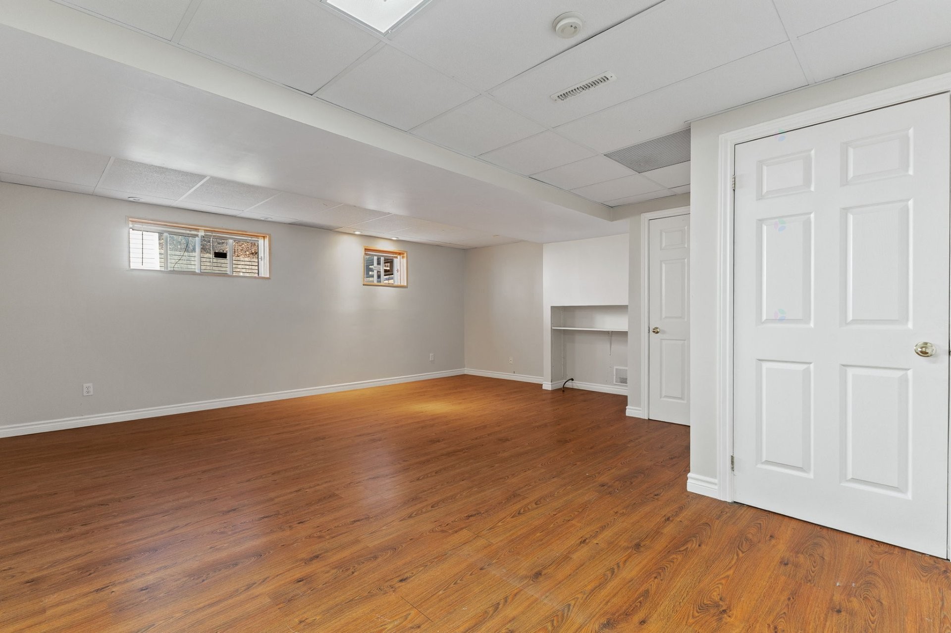 









467


Rue A.-Gibeault

,
Gatineau (Gatineau),




QC
J8R2S2

