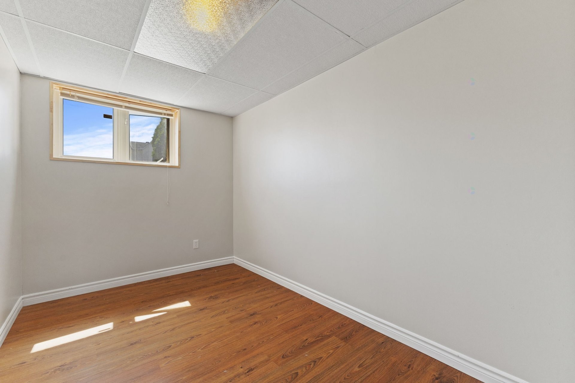 









467


Rue A.-Gibeault

,
Gatineau (Gatineau),




QC
J8R2S2

