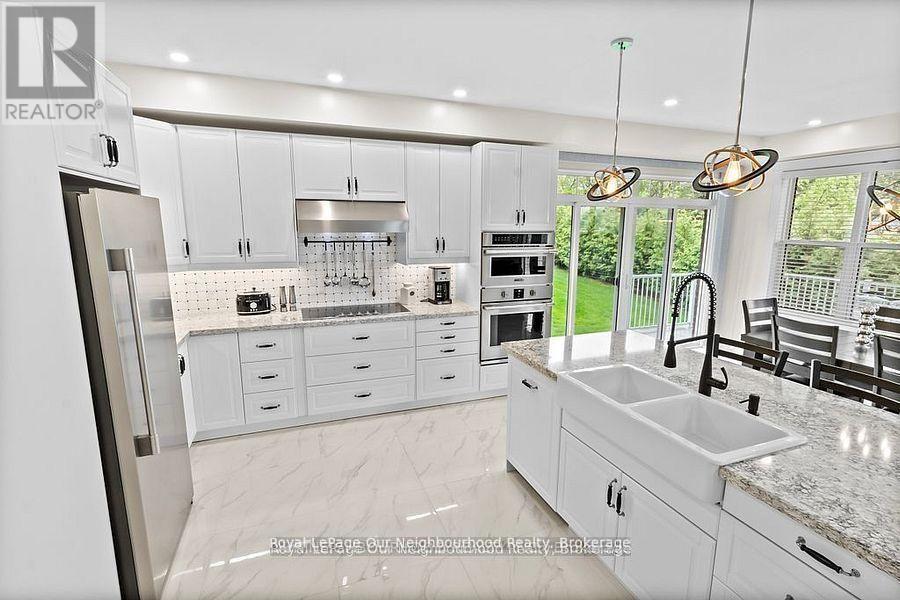












4601 RICE LAKE DRIVE S

,
Hamilton Township (Bewdley),




Ontario
L1A3V6

