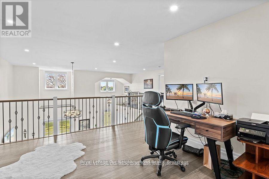 












4601 RICE LAKE DRIVE S

,
Hamilton Township (Bewdley),




Ontario
L1A3V6

