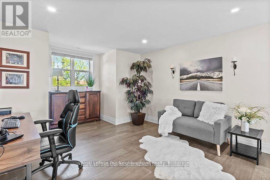 












4601 RICE LAKE DRIVE S

,
Hamilton Township (Bewdley),




Ontario
L1A3V6

