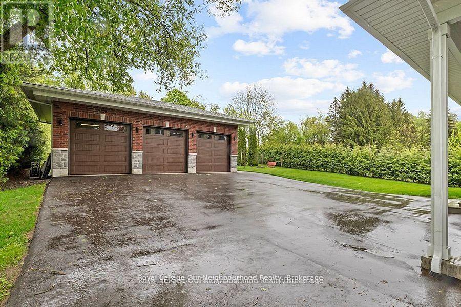 












4601 RICE LAKE DRIVE S

,
Hamilton Township (Bewdley),




Ontario
L1A3V6


