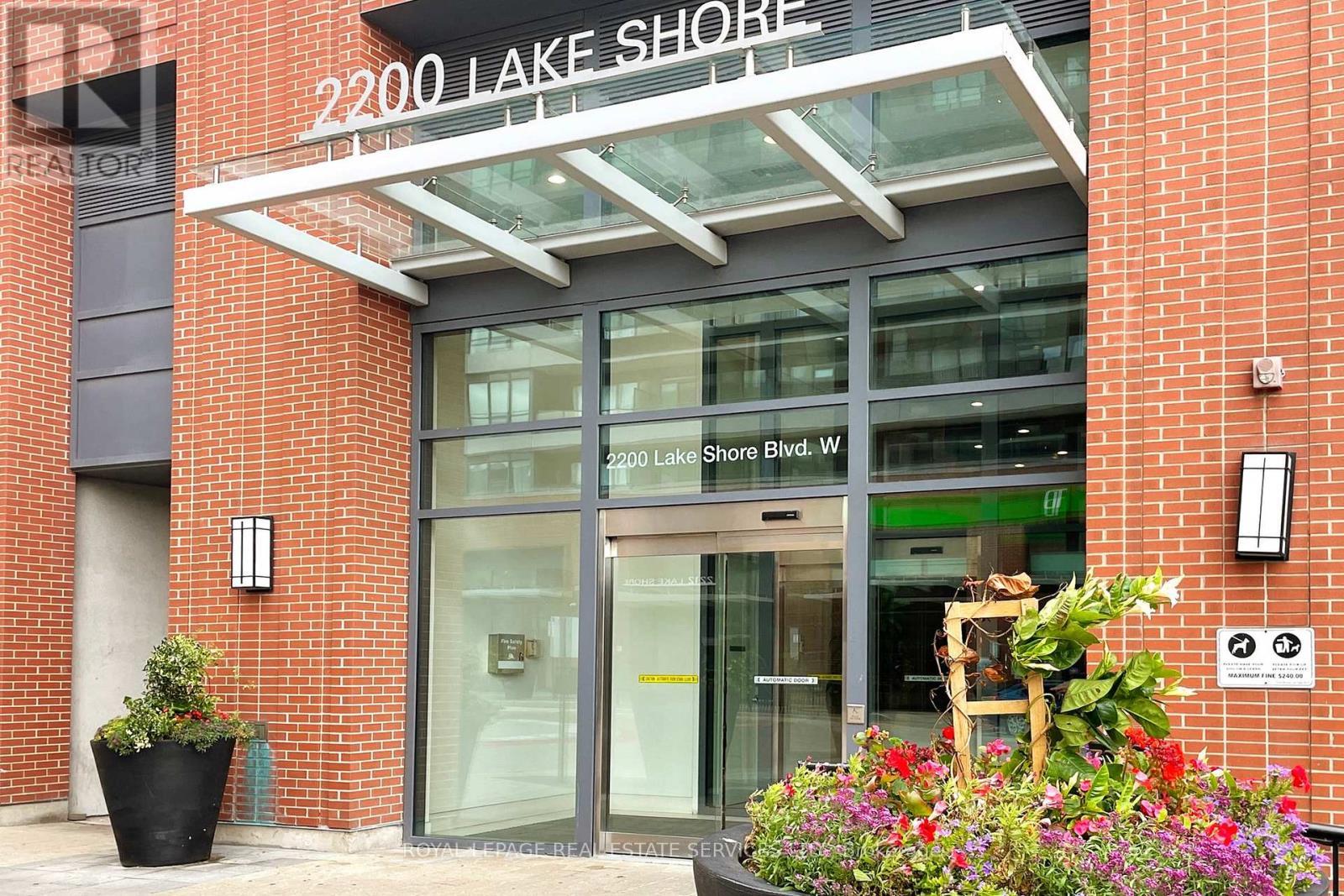 












2903 - 2200 LAKE SHORE BOULEVARD W

,
Toronto,




Ontario
M8V1A4

