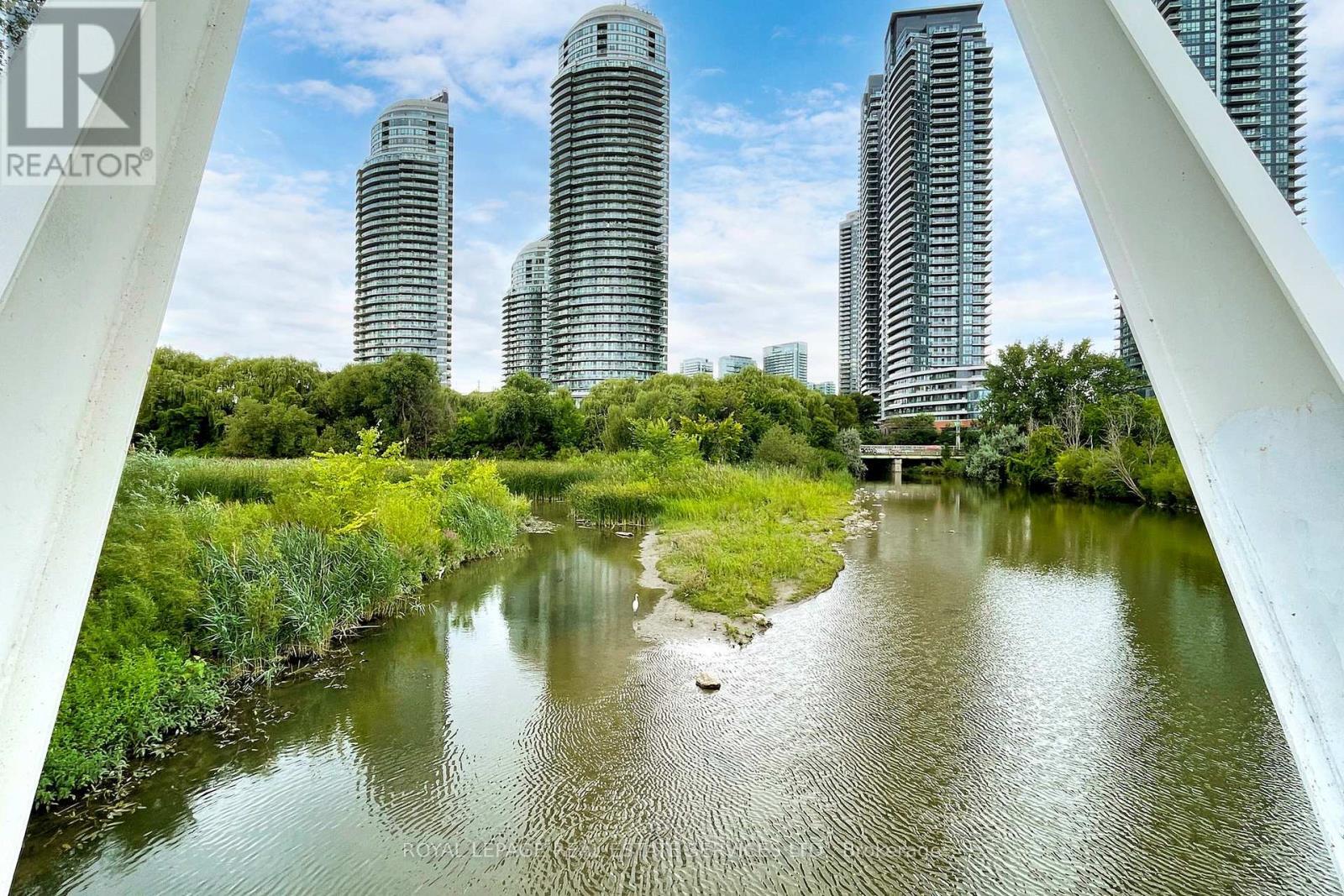












2903 - 2200 LAKE SHORE BOULEVARD W

,
Toronto,




Ontario
M8V1A4

