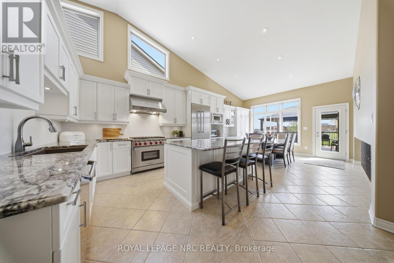 












8684 MCGARRY DRIVE

,
Niagara Falls (Forestview),




Ontario
L2H3N7

