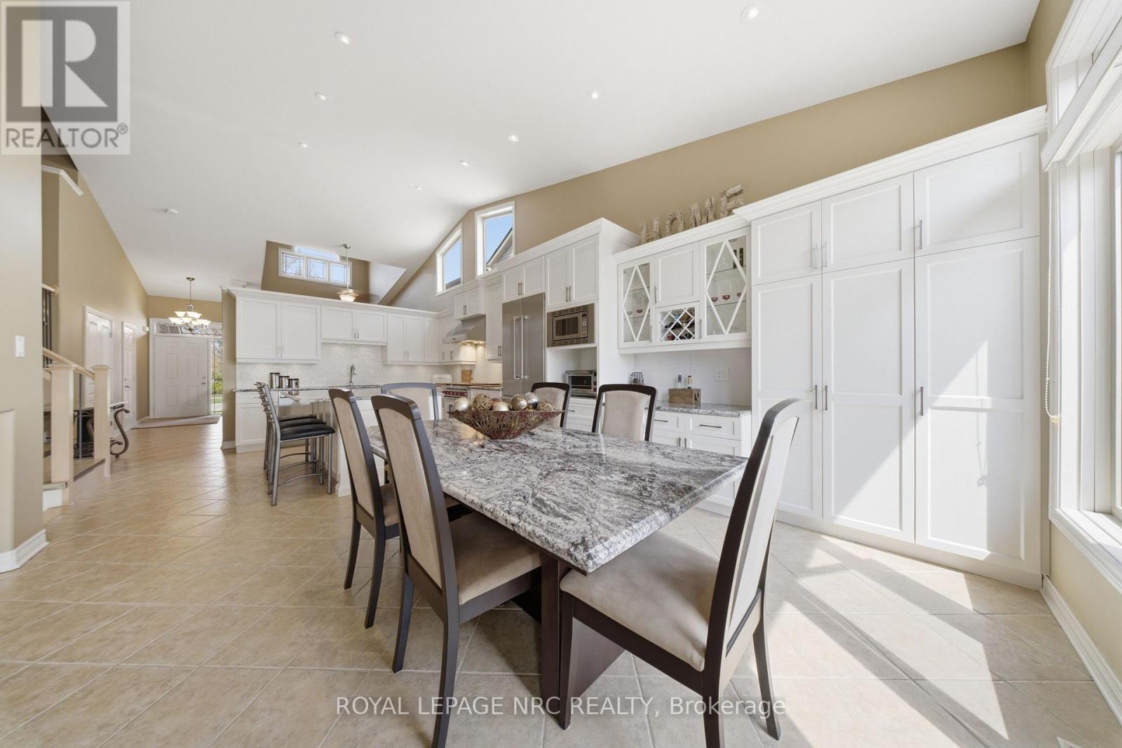 












8684 MCGARRY DRIVE

,
Niagara Falls (Forestview),




Ontario
L2H3N7

