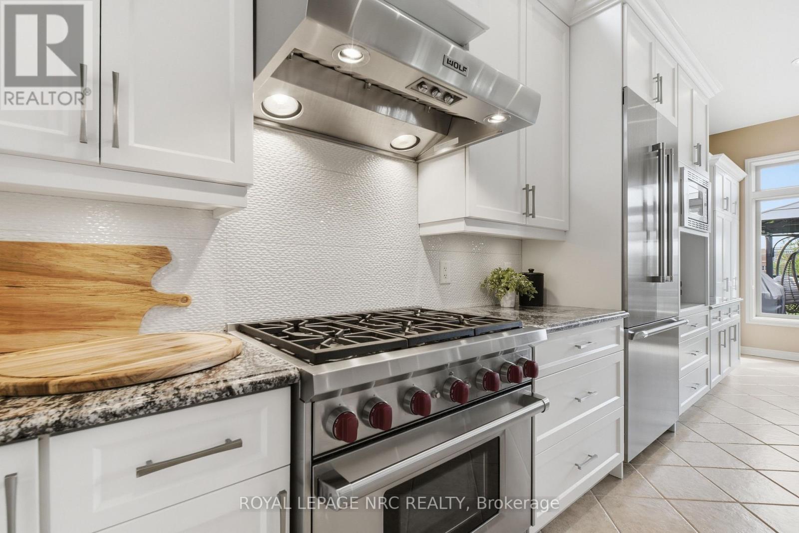 












8684 MCGARRY DRIVE

,
Niagara Falls (Forestview),




Ontario
L2H3N7

