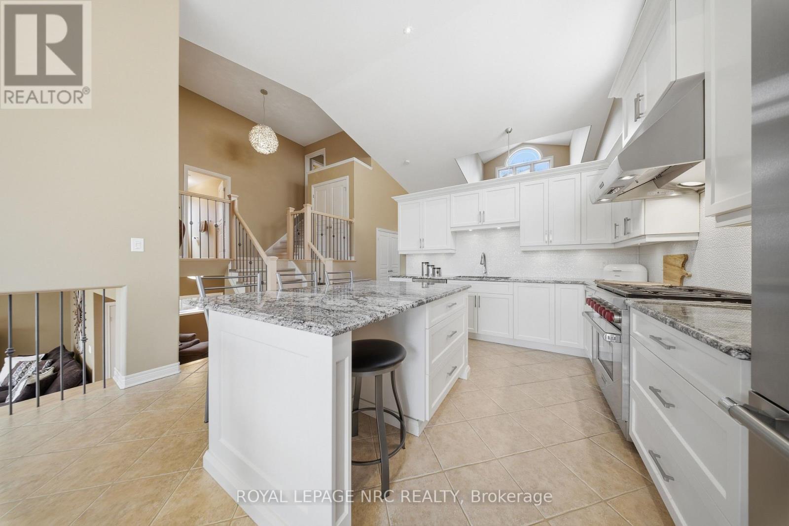 












8684 MCGARRY DRIVE

,
Niagara Falls (Forestview),




Ontario
L2H3N7

