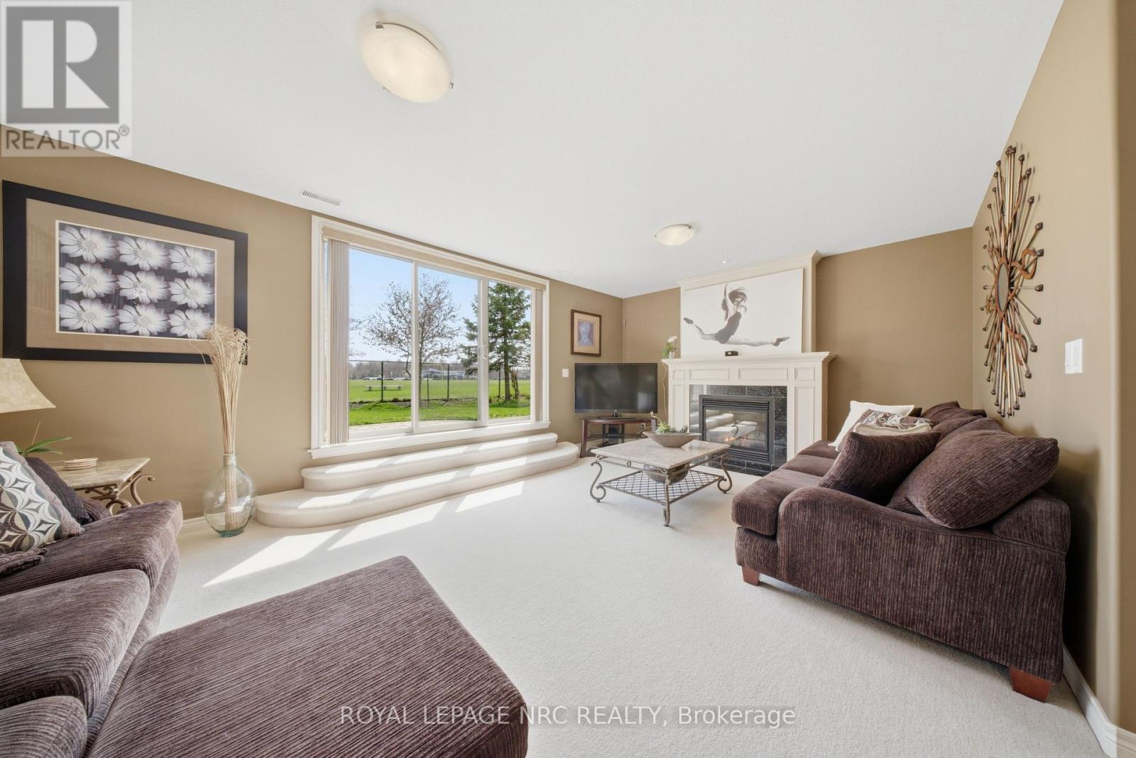 












8684 MCGARRY DRIVE

,
Niagara Falls (Forestview),




Ontario
L2H3N7


