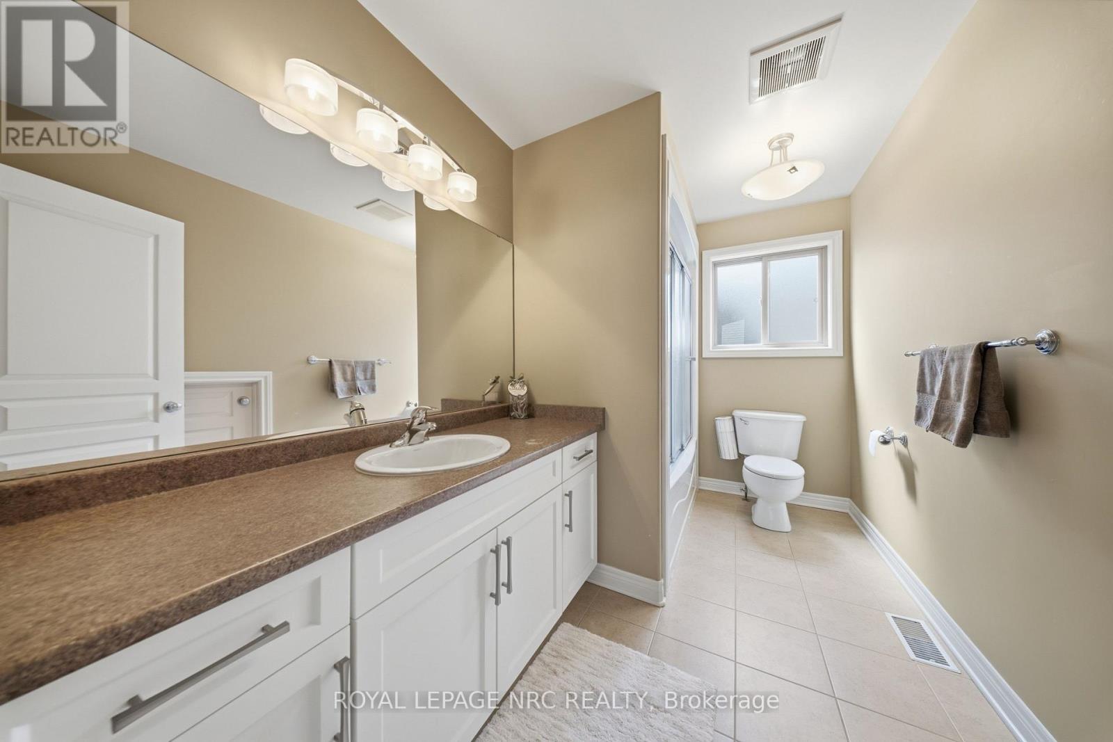 












8684 MCGARRY DRIVE

,
Niagara Falls (Forestview),




Ontario
L2H3N7

