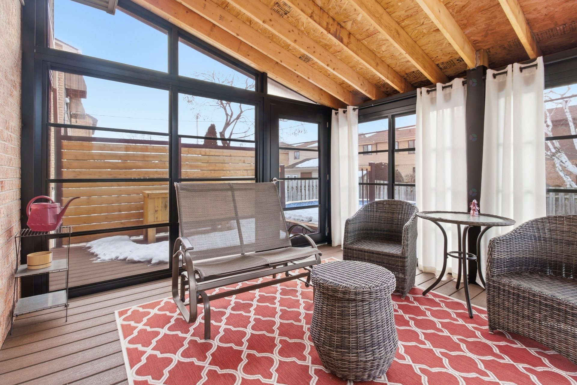 









3344


Rue Pierre-Thomas-Hurteau

,
Longueuil (Saint-Hubert),




QC
J3Y8P3

