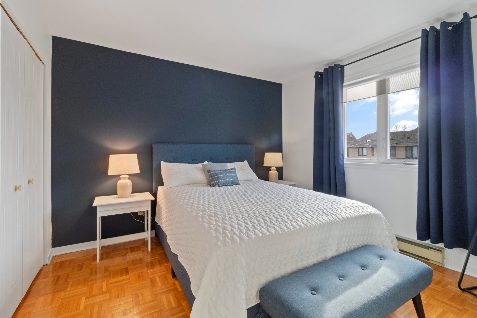 









3344


Rue Pierre-Thomas-Hurteau

,
Longueuil (Saint-Hubert),




QC
J3Y8P3

