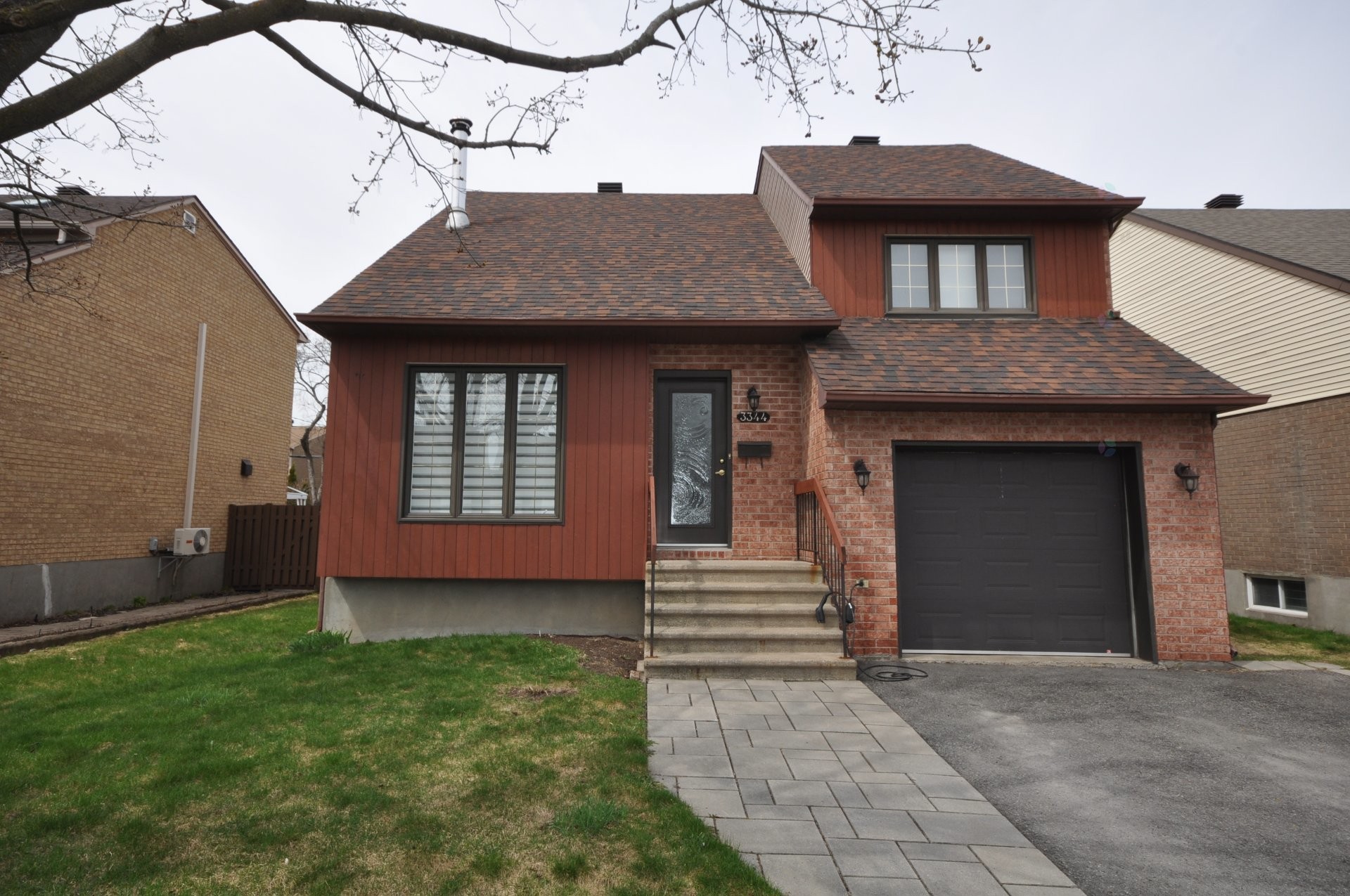 









3344


Rue Pierre-Thomas-Hurteau

,
Longueuil (Saint-Hubert),




QC
J3Y8P3

