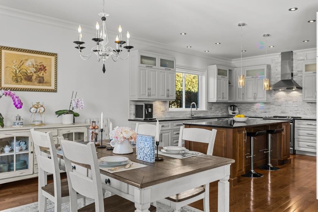 









2093


Rue Colbert

,
Saint-Bruno-de-Montarville,




QC
J3V4Y1

