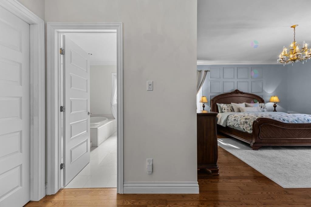 









2093


Rue Colbert

,
Saint-Bruno-de-Montarville,




QC
J3V4Y1

