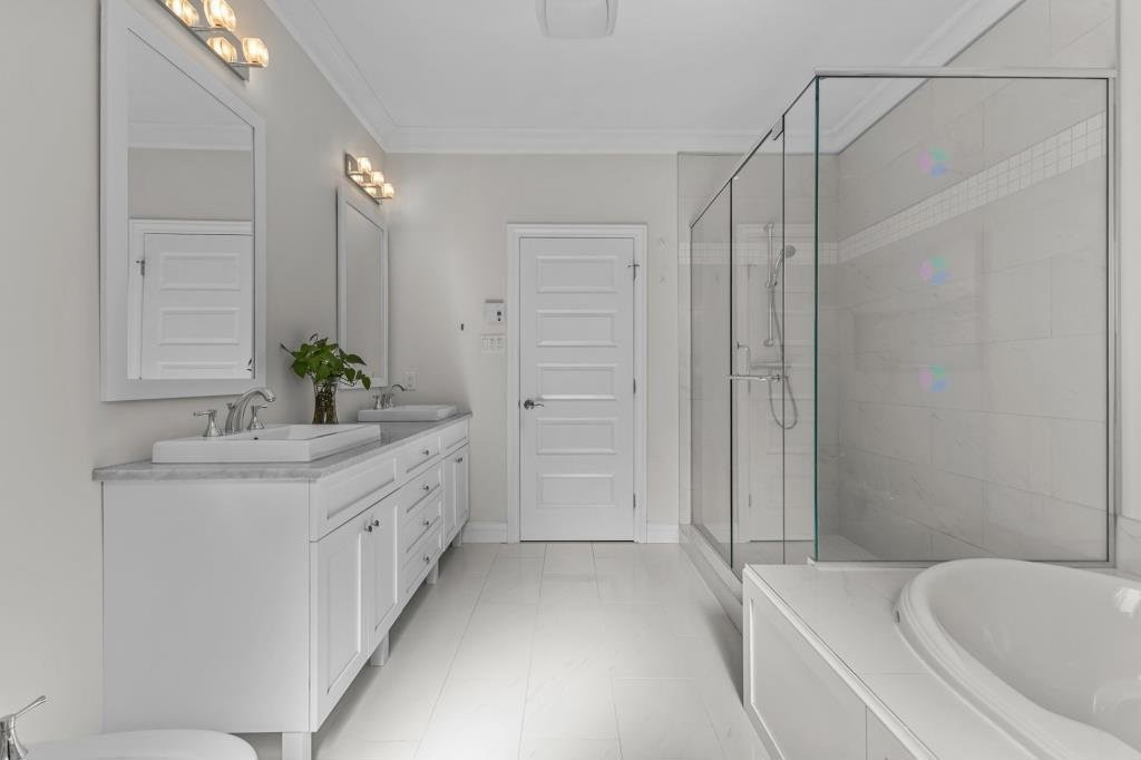 









2093


Rue Colbert

,
Saint-Bruno-de-Montarville,




QC
J3V4Y1

