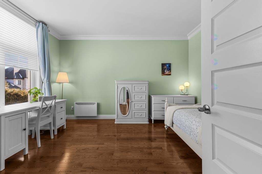 









2093


Rue Colbert

,
Saint-Bruno-de-Montarville,




QC
J3V4Y1

