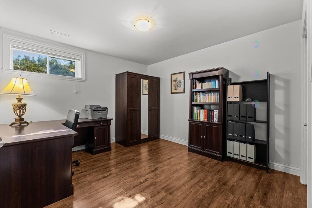 









2093


Rue Colbert

,
Saint-Bruno-de-Montarville,




QC
J3V4Y1

