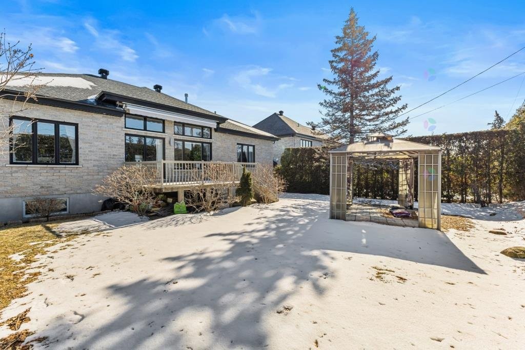 









2093


Rue Colbert

,
Saint-Bruno-de-Montarville,




QC
J3V4Y1

