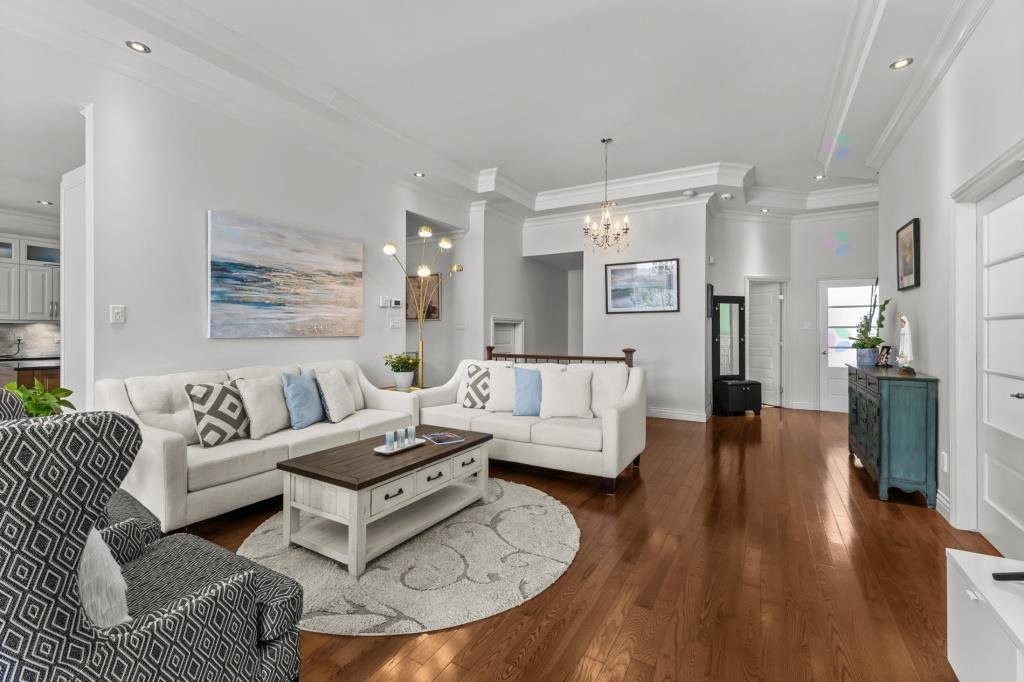 









2093


Rue Colbert

,
Saint-Bruno-de-Montarville,




QC
J3V4Y1

