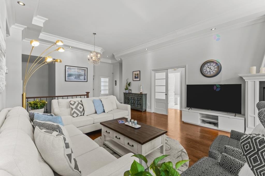 









2093


Rue Colbert

,
Saint-Bruno-de-Montarville,




QC
J3V4Y1

