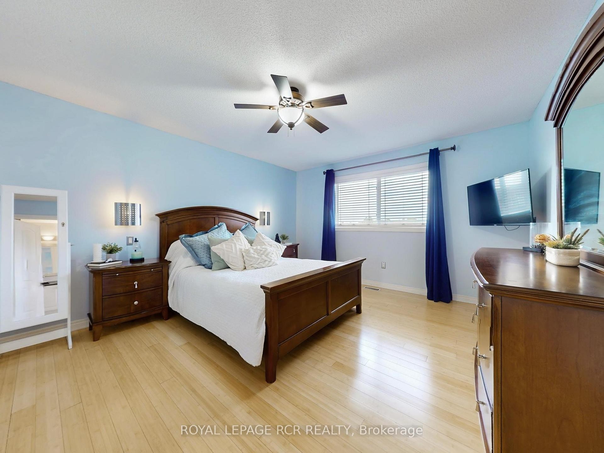 









28


Wakely

Boulevard,
Caledon,




ON
L7E 2G9

