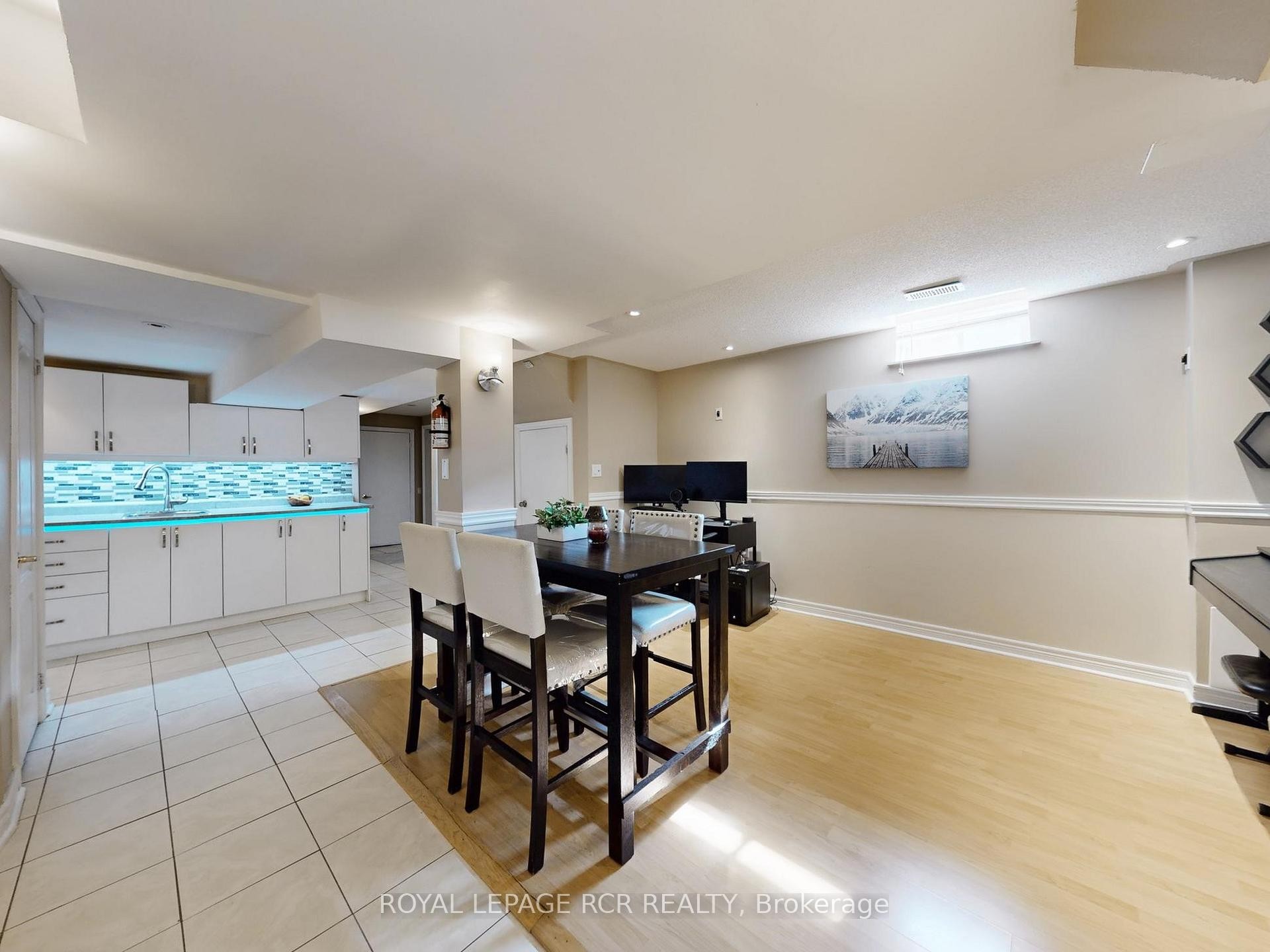 









28


Wakely

Boulevard,
Caledon,




ON
L7E 2G9

