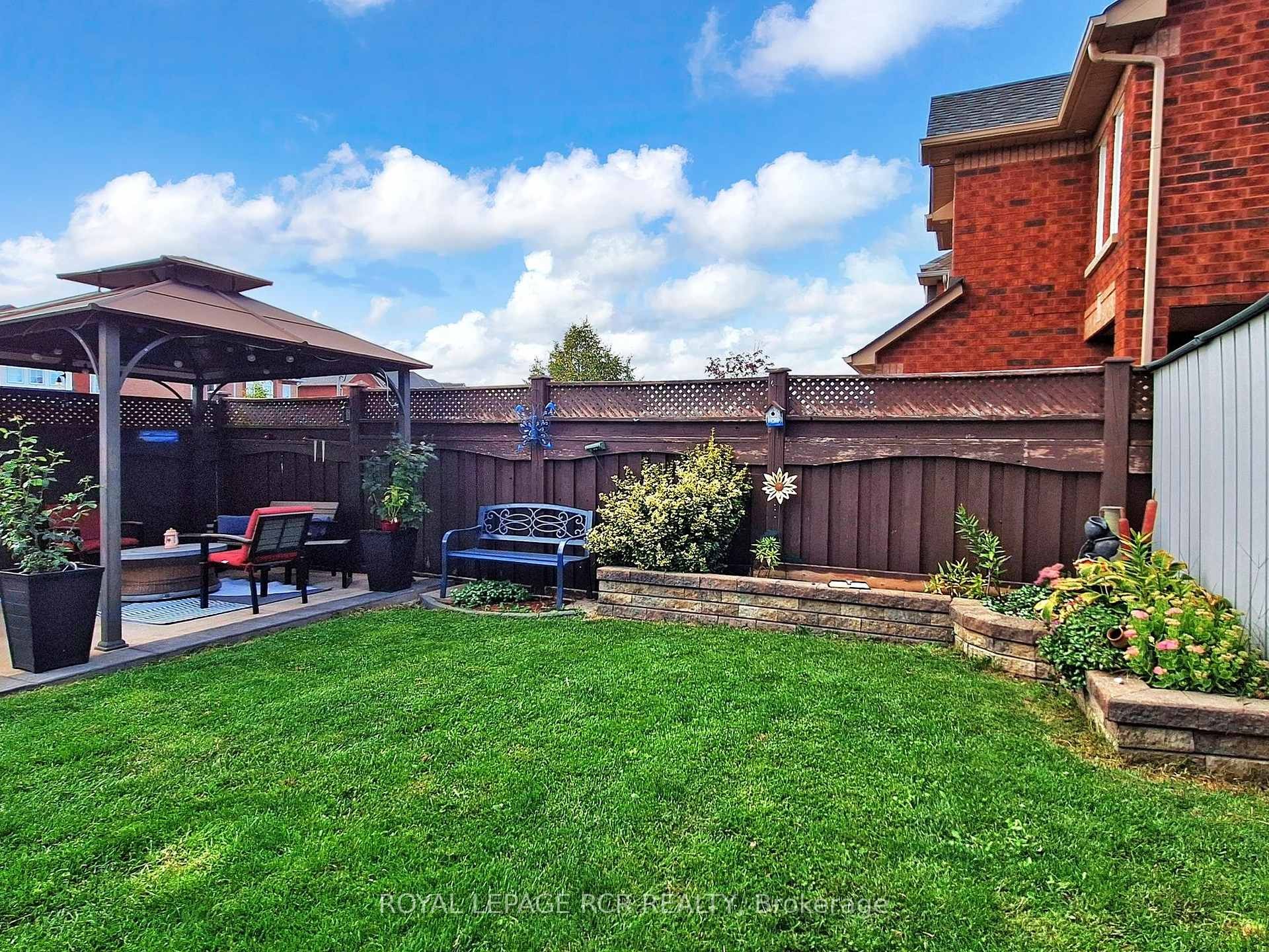 









28


Wakely

Boulevard,
Caledon,




ON
L7E 2G9

