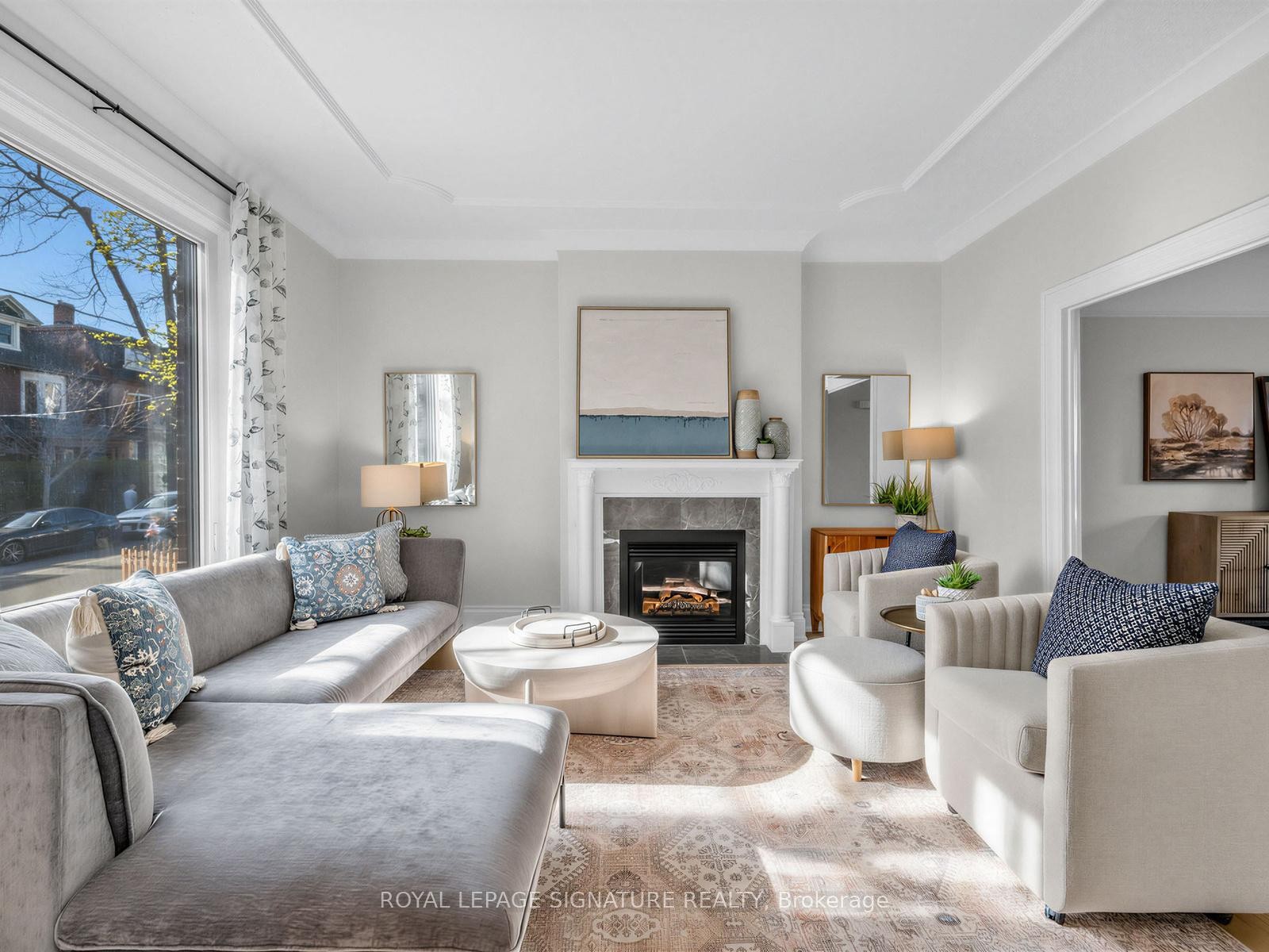 









29


Grace

Street,
Toronto,




ON
M6J 2S4

